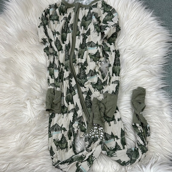 Laree + Co Forest bear print zippy - Picture 1 of 4